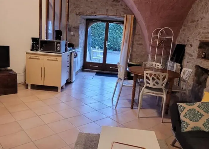 Joli Dans Cuvage D'une Maison Vigneronne